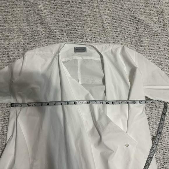 BALOSSA white quiet luxury cotton blouse - Picture 8 of 9